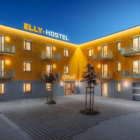 Elly Hostel Freiberg Exteriör bild