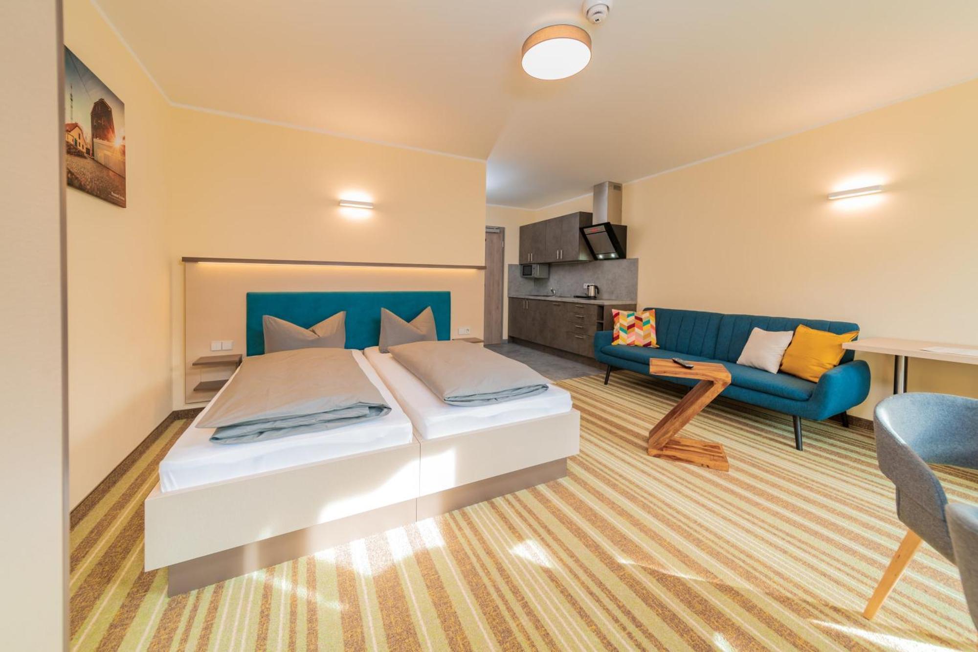 Elly Hostel Freiberg Exteriör bild